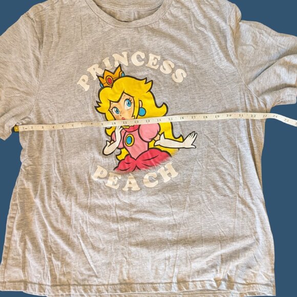 Princess Peach Super Mario Tee – XL – Mad Engine – Cute + Nerdy Energy - Picture 3 of 4